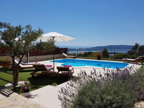 Holiday home Magic view with private heated pool